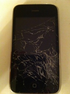 iPhone 3Gs Cracked Screen iPhone 3Gs Cracked Screen