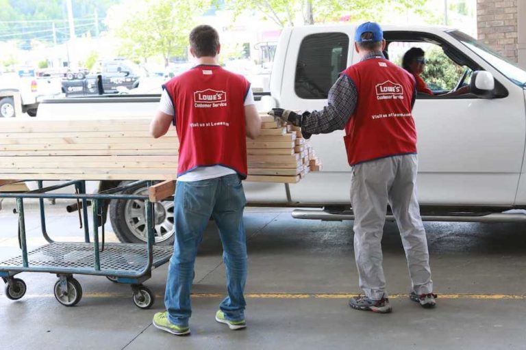 Lowes Workers Hired During Coronavirus